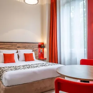 Adagio Patio Confluence מלון דירות