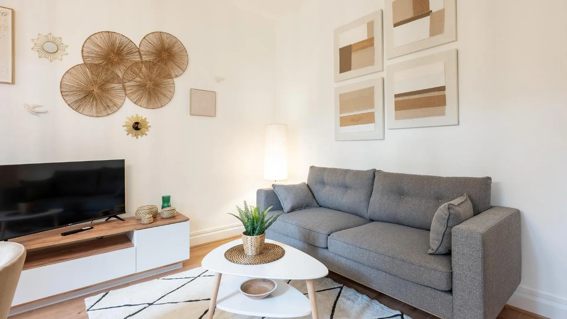 Apartment Bngo I Luxe & Confort I Gare Partdieu, 2 Personnes, Aeroport, Rhone-Express Lyon
