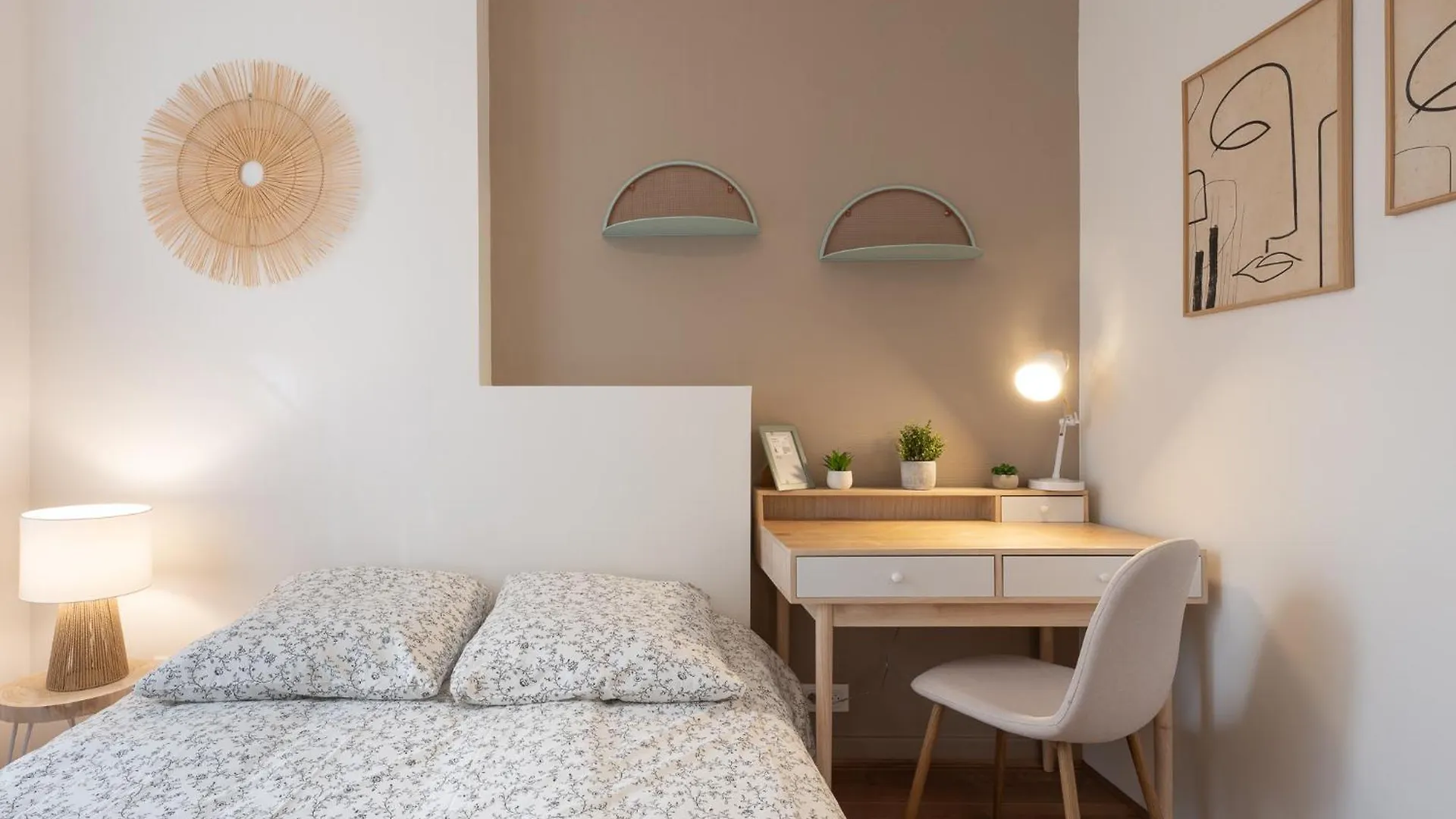 Apartment Bngo I Luxe & Confort I Gare Partdieu, 2 Personnes, Aeroport, Rhone-Express Lyon France